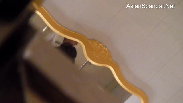 Toilet voyeur chinese hot video 2